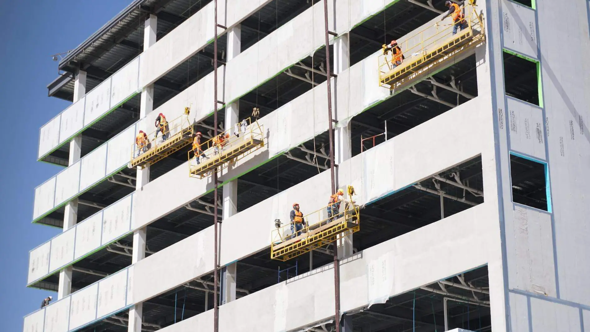 En el norte de la ciudad, en las inmediaciones del ejido La Unión, avanza la construcción del complejo hospitalario Fifty Doctors